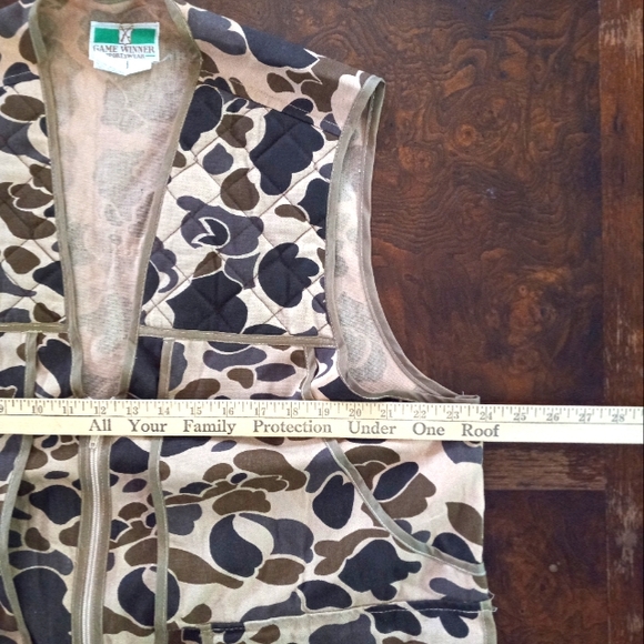 Game Winner Sportswear duck camo multi pocket vest size large - Picture 3 of 7